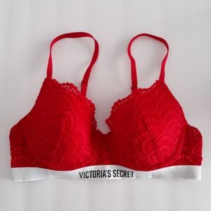 VS T Shirt Lightly Lined Demi Bra 36B